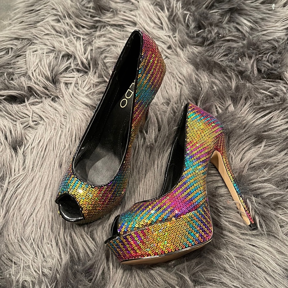 Aldo Multi color pumps size 6